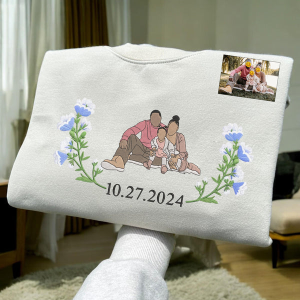 Mama Sweatshirt with Photo, Custom Embroidered Hoodie Mama and Kids Portrait